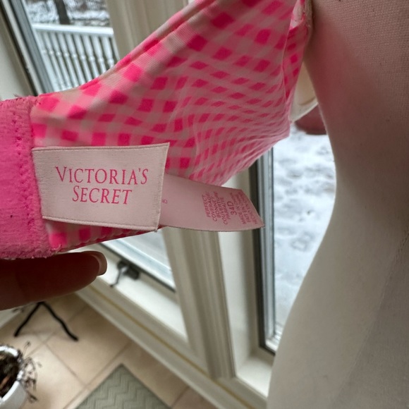 Victoria’s Secret 34D EUC Underwire Bra - Picture 7 of 10